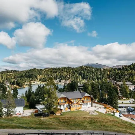 Apartment Nocky- Sauna- Wandern- Berge- Auszeit- Liftnaehe *
