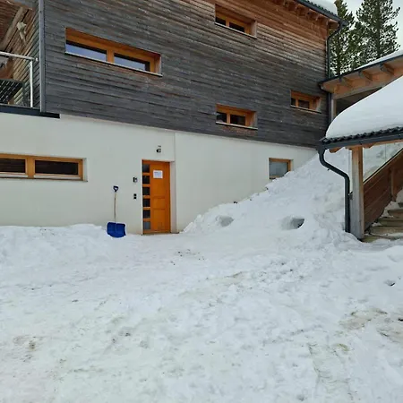 Nocky- Sauna- Wandern- Berge- Auszeit- Liftnaehe