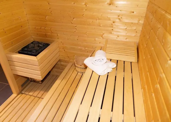 Nocky- Sauna- Wandern- Berge- Auszeit- Liftnaehe *