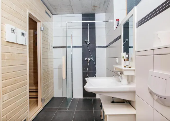 Nocky- Sauna- Wandern- Berge- Auszeit- Liftnaehe